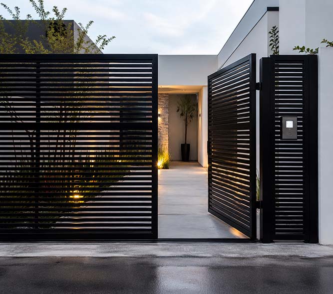 Puertas eléctricas para acceso vehicular residencial